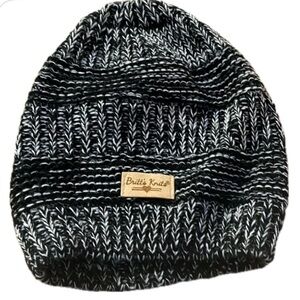 Britt’s Knits Black And White Beanie